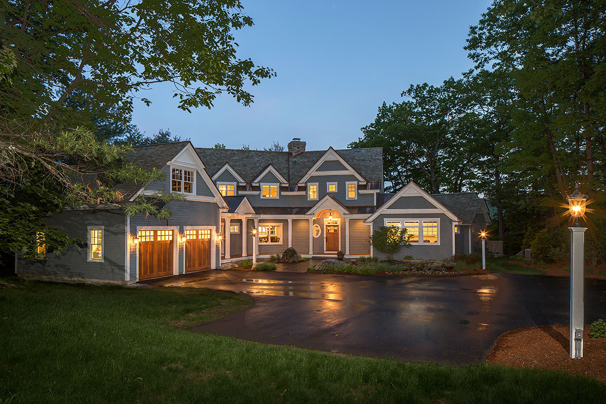 Modern Elegant On Pleasant Lake