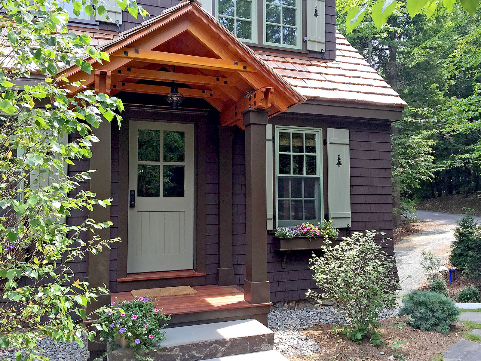 Pleasant Lake Cottage